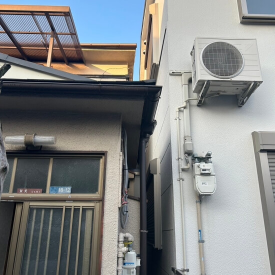 四條畷市米崎町│隣家との隙間の画像