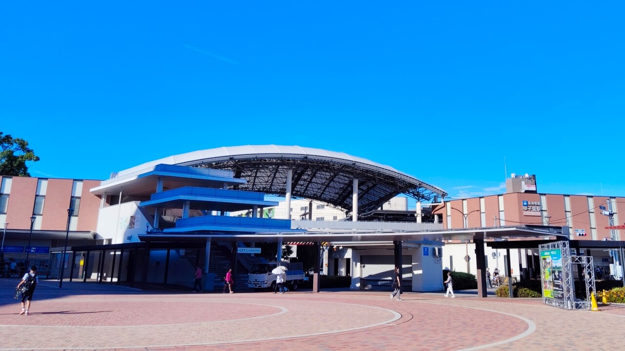 阪神甲子園駅周辺の画像