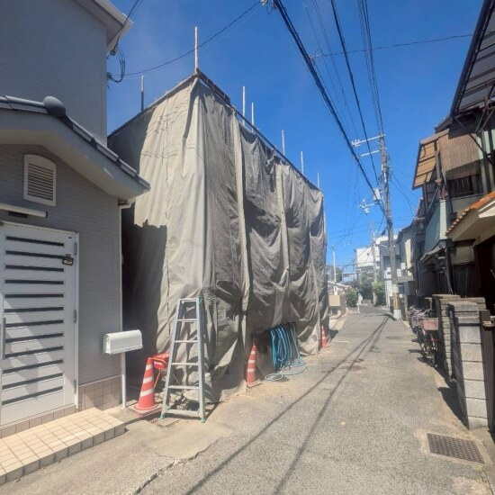 高石市千代田│防音シート設置後の風景(左側から撮影)