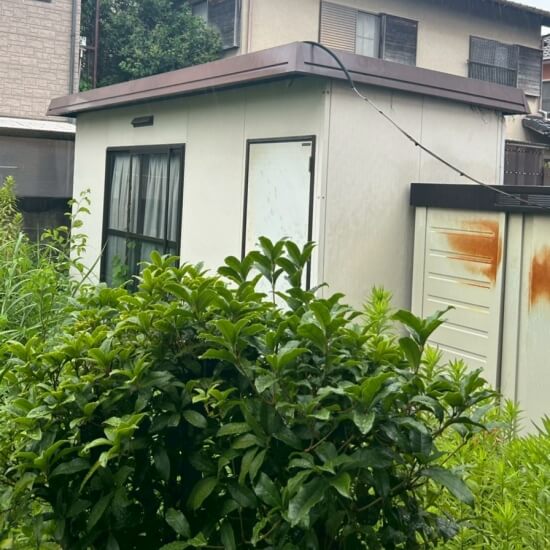富田林市高辺台│撤去前のプレハブ・物置