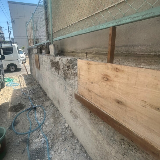 西宮市甲子園浦風町│補修工事中の擁壁