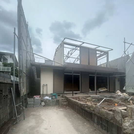 豊中市新千里南町│2階部分解体時の風景
