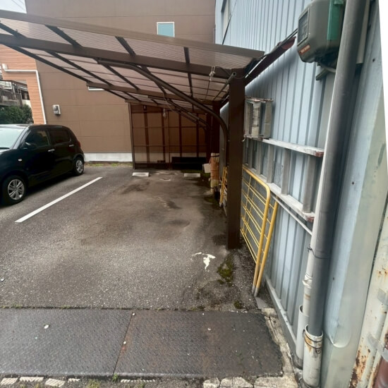 豊中市庄内栄町│カーポート撤去前の風景