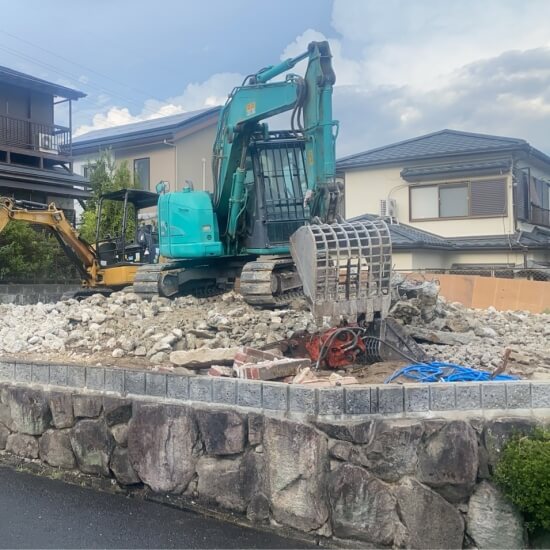 高槻市日吉台三番町│基礎撤去時の風景