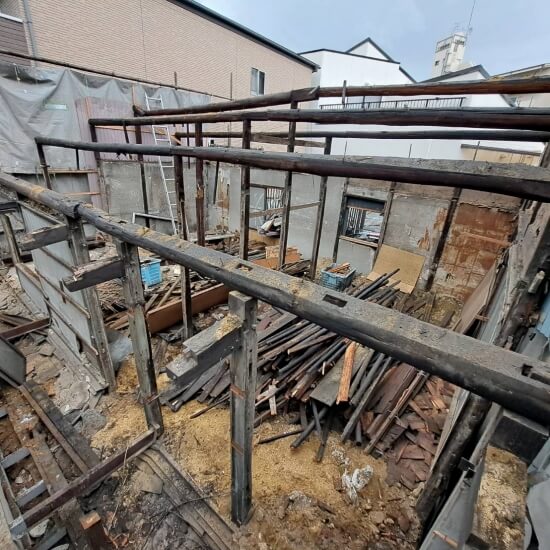 大阪市福島区野田│2階部分解体終盤の風景
