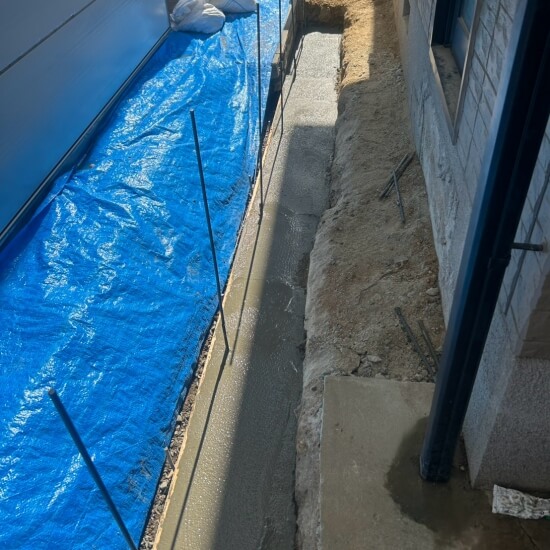 芦屋市宮塚町│ブロック塀基礎設置時の風景